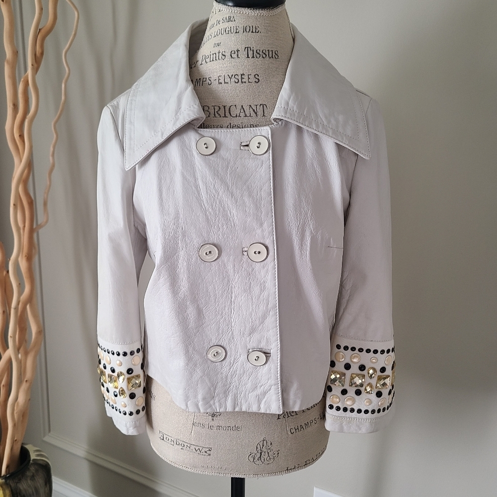 Gil Santucci Babylon white leather  women's jacket sz.46 ( 8 US)double buttons